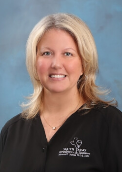 Dental hygienist Christina